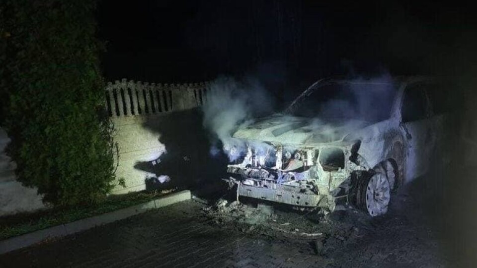 Спалили вщент автомобіль Підгайцівського сільського голови Семенюка