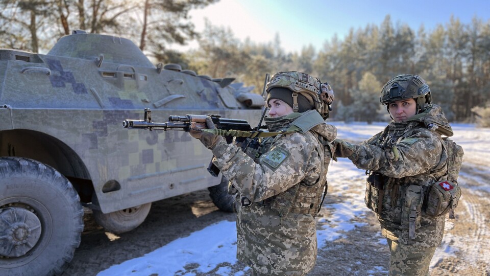 Незламні жінки у строю: показали прикордонниць Волинського загону. ФОТО