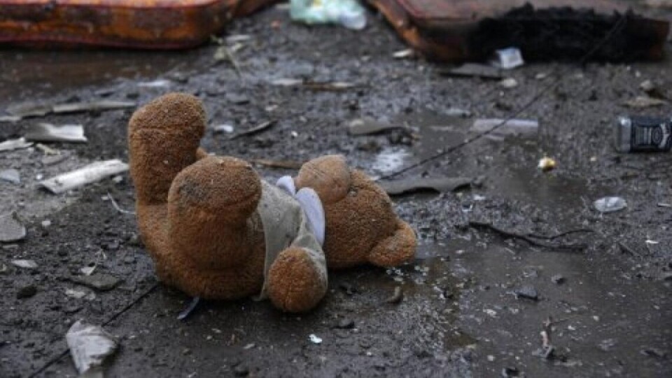 В Україні від дій окупантів вже загинула щонайменше 161 дитина