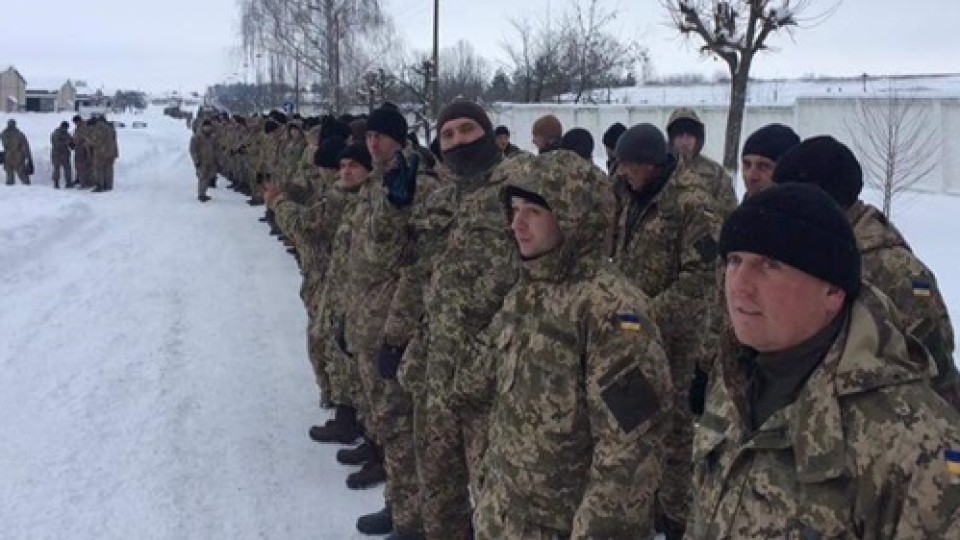 В армію – на 20 днів: резервістів і військовозобов'язаних кличуть на масштабні збори