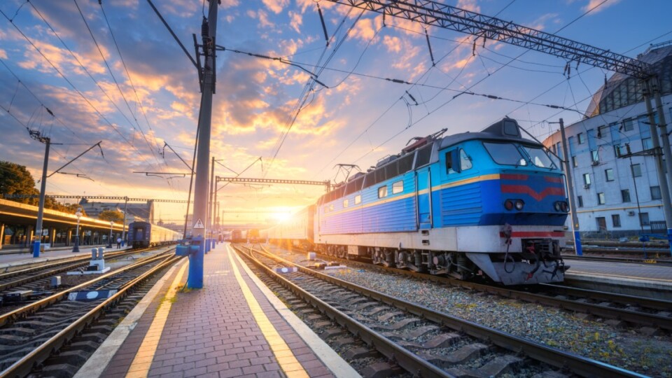 Від Луцька до Ужгорода хочуть пустити поїзд