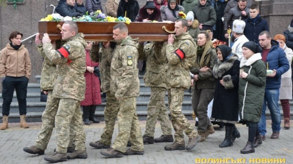 Похорон загиблого від кулі снайпера Миколи Сорочука. ФОТО
