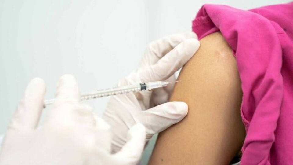 126 людей повідомили про несерйозні побічні реакції від COVID-вакцини, - Степанов
