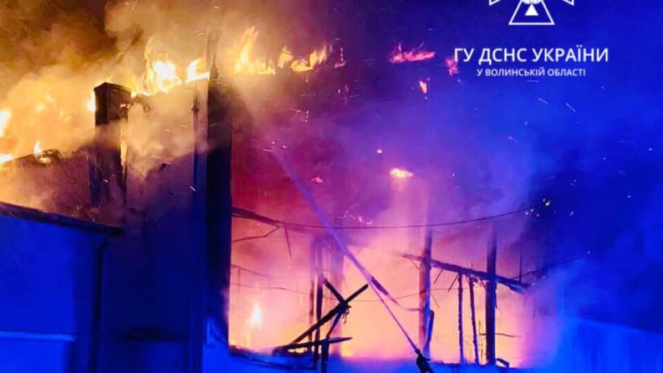 У Луцьку вночі сталась пожежа на Старому ринку. ФОТО