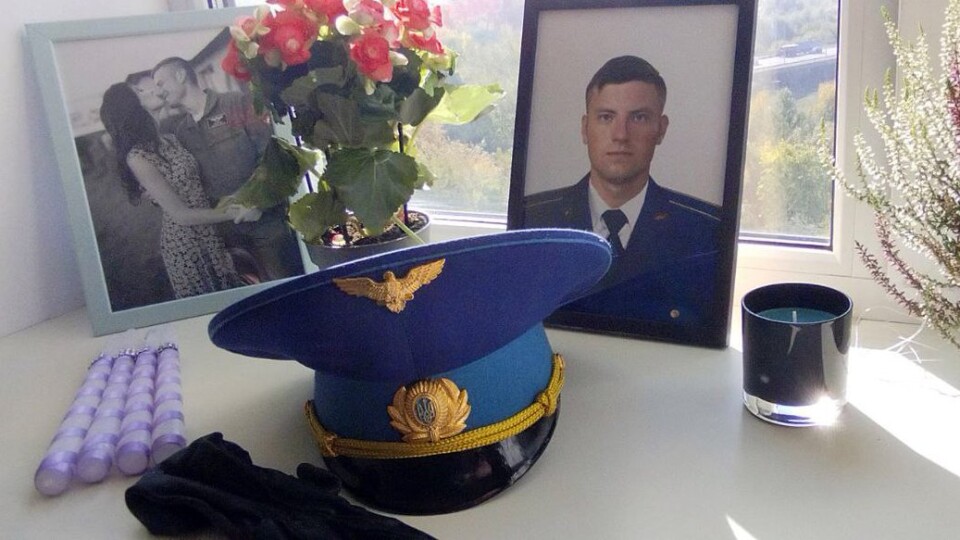 Вдова льотчика з Луцька просить надати чоловіку звання Героя України