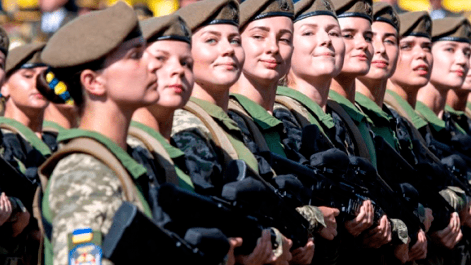 Міноборони хоче скоротити список професій жінок, які мають стати на військовий облік