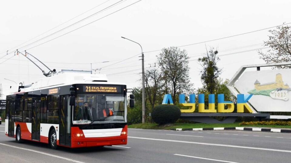У Луцьку від сьогодні громадький транспорт курсуватиме з 07.00 до 21.00