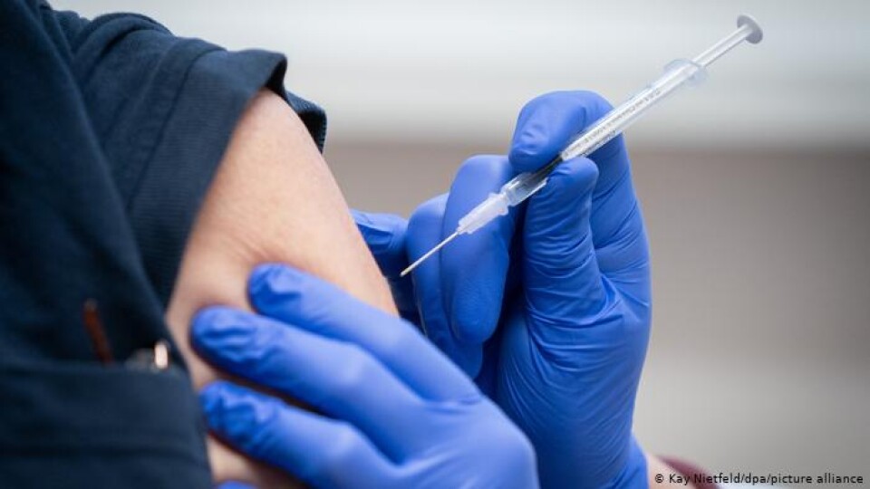Другу дозу COVID-вакцини вже отримали майже 4 тисячі українців
