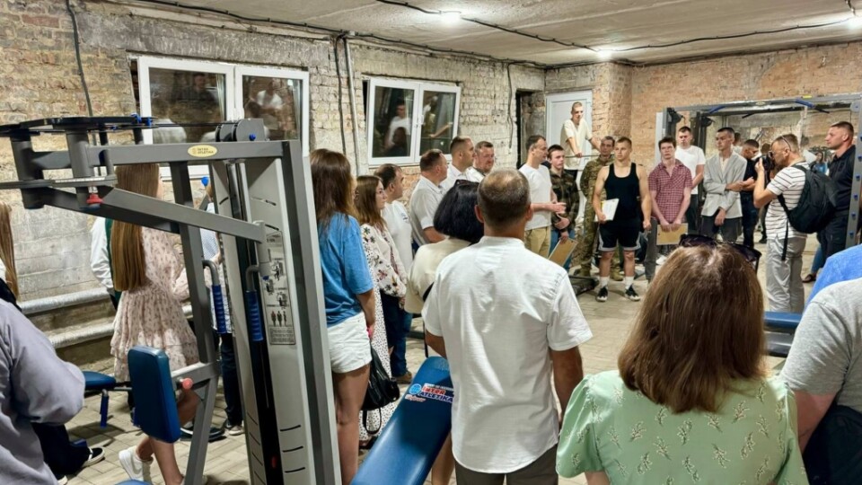 «GYM в укритті»: у волинському селищі відкрили тренажерний зал для ветеранів та молоді