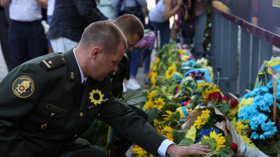 Лучани вшанували пам’ять загиблих захисників України та військовослужбовців. ФОТО