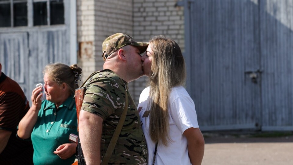 Волинські поліцейські вирушили у зону бойових дій нищити окупантів. ФОТО