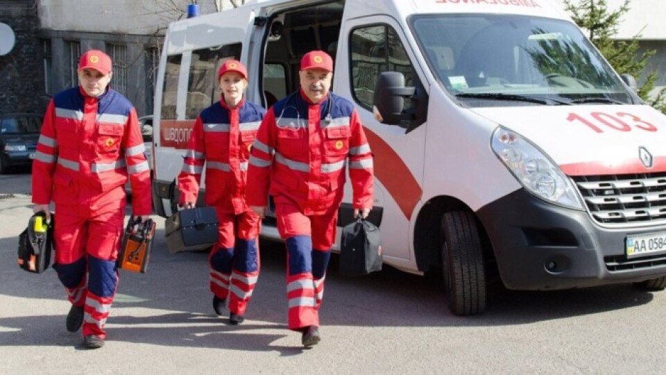 «Пацієнти стають у чергу». У МОЗ зафіксували історичний максимум дзвінків до швидкої