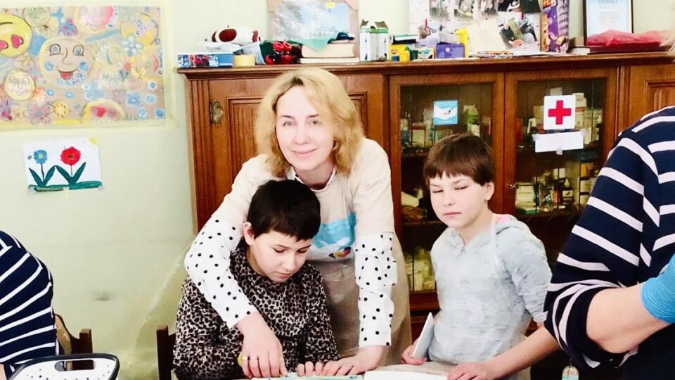 «Ці діти щасливі, поки тут». Як живе у війну спецшкола під білоруським кордоном на Волині