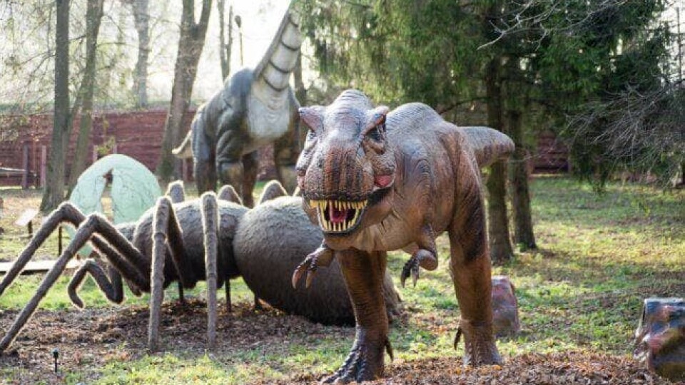 У Луцьку зачиняється парк динозаврів