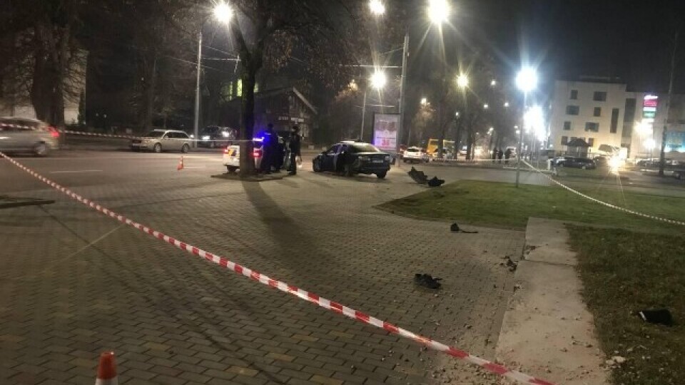 Показали момент аварії у Луцьку, в якій загинув відомий волинський священник. 18+