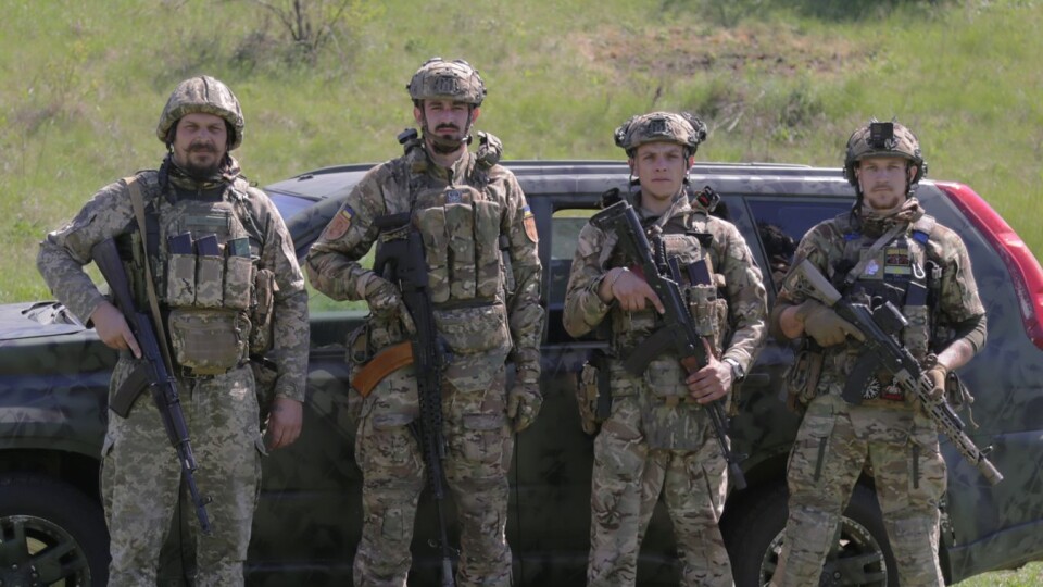 «Залітали у пекло»: четверо героїв врятували понад 15 поранених бійців під шквальним вогнем