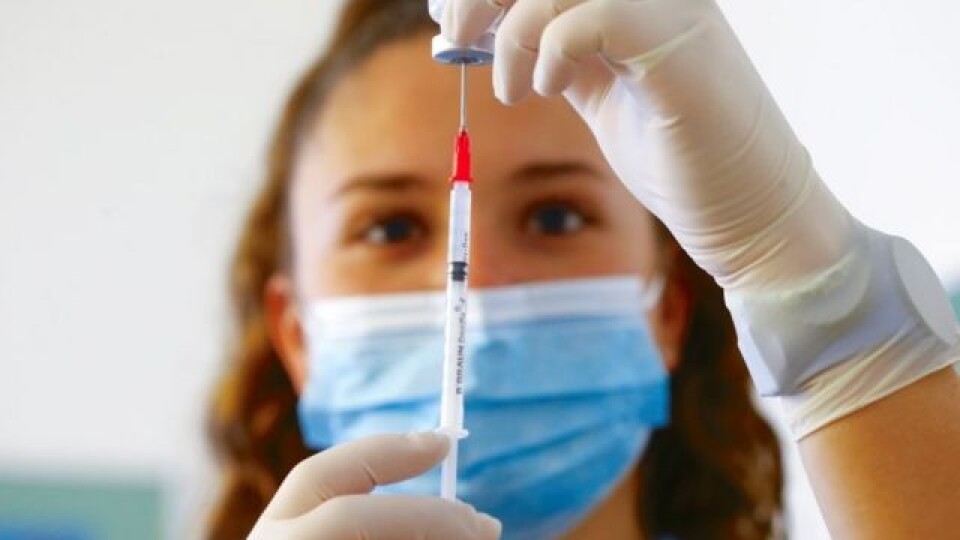 Новий рекорд вакцинації: за добу зробили понад 183 тисячі щеплень проти ковіду
