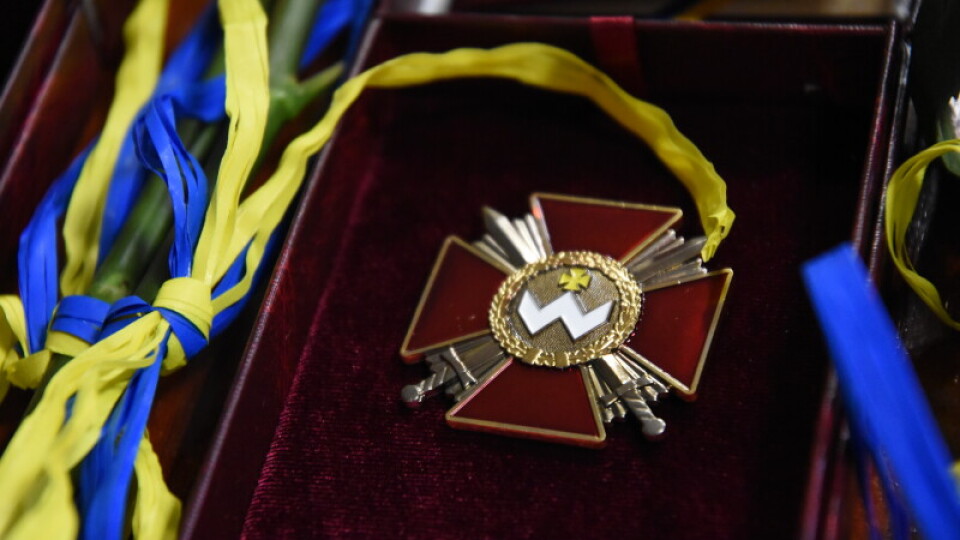 У Луцьку вручили державні нагороди полеглих воїнів їх рідним. ФОТО