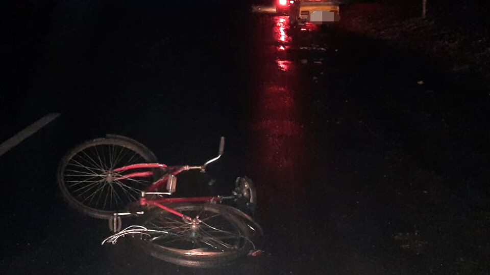 Розшукують водія, який збив на Волині велосипедистку і втік з місця ДТП
