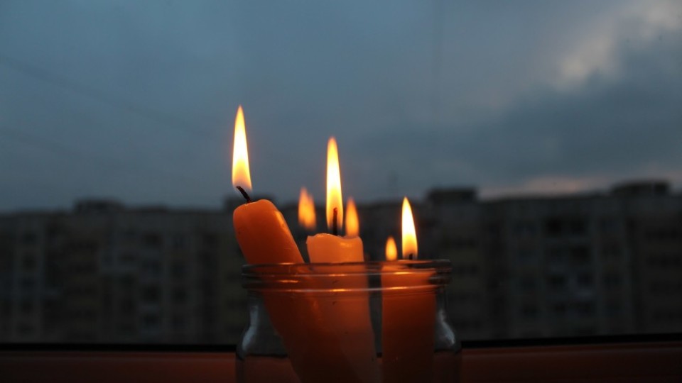 Графік відключення світла у Луцьку на  19 квітня