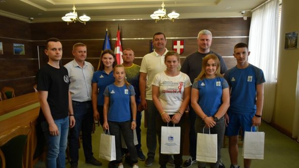 У Луцьку вітали учасників Чемпіонату Європи з важкої атлетики