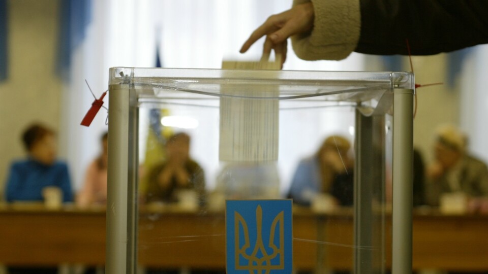 ЦВК дозволила голосувати виборцям без прописки