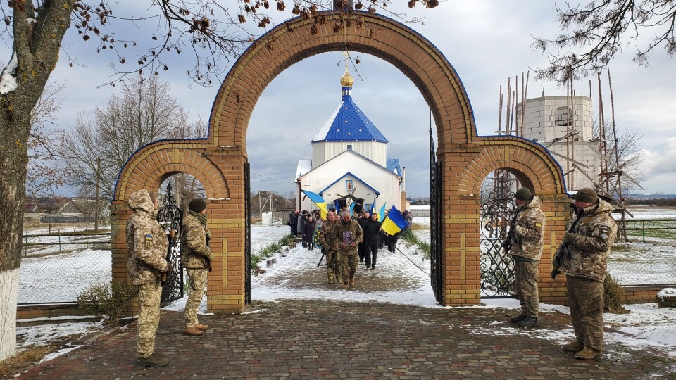 Громада на Волині провела в останню путь загиблого воїна. ФОТО