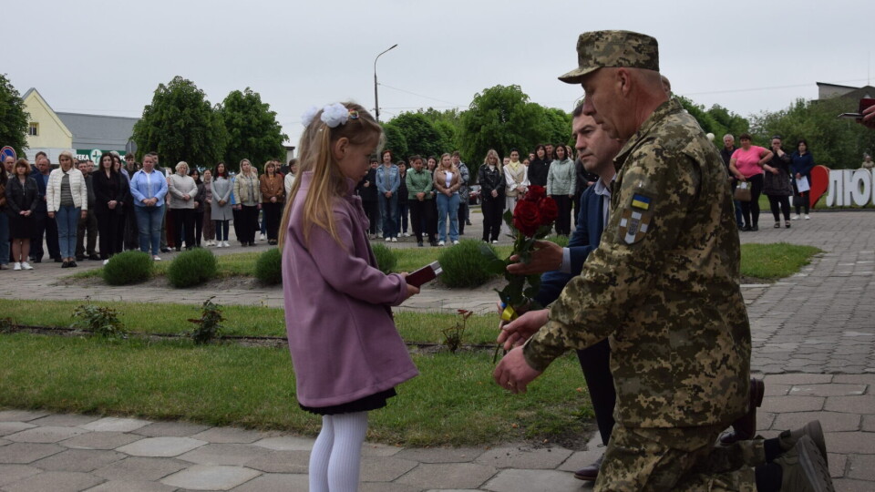 На Волині вручили нагороди родинам полеглих Героїв. ФОТО