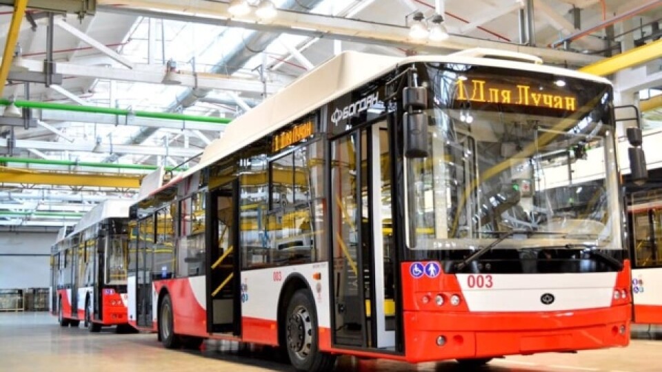 Луцьк знову купує нові тролейбуси і просить дешевшу електроенергію