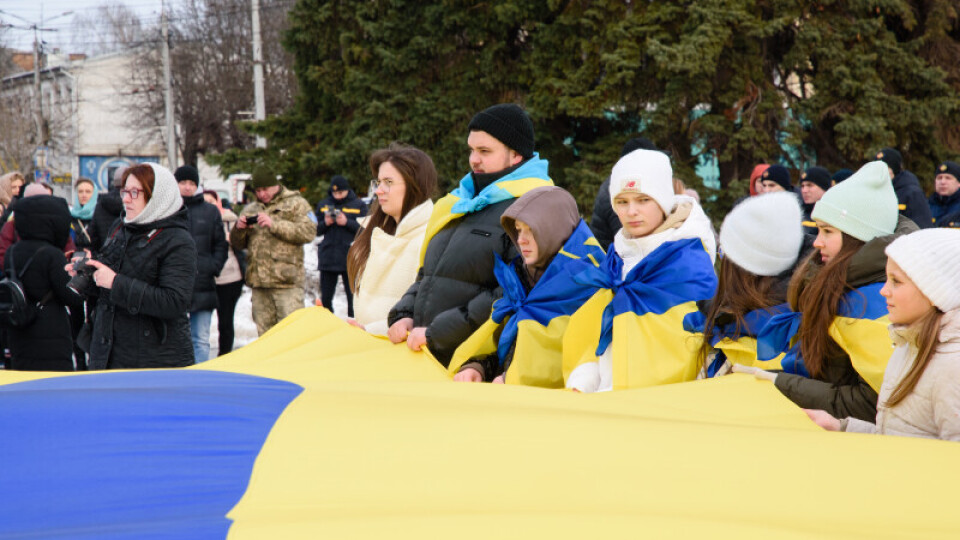 Сотні лучан взяли участь у патріотичній акції «Ланцюг єднання». ФОТО