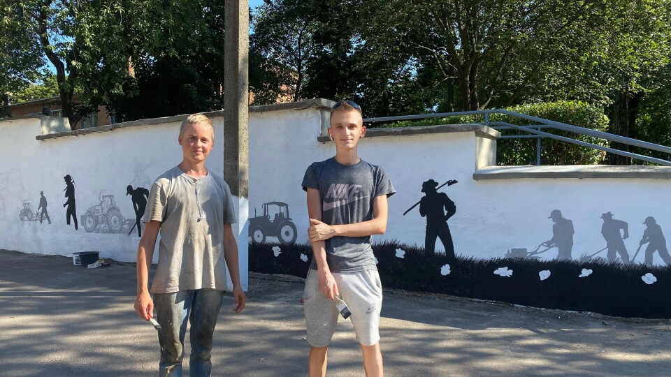 Хто йде до перемоги на своєму фронті: новий стінопис у Нововолинську
