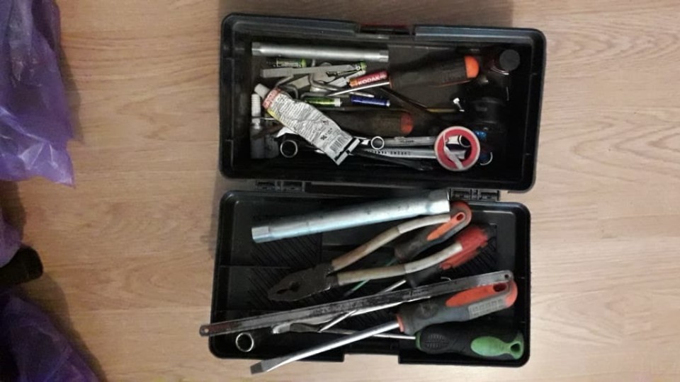 Ноутбуки, магнітоли та інструменти: у Луцьку шукають власників крадених речей. ФОТО