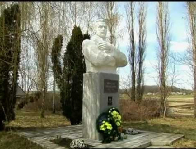 Потрібно шукати кошти на пам'ятник В'ячеславу Липинському