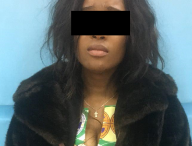На «Ягодині» затримали жінку з фальшивим французьким паспортом