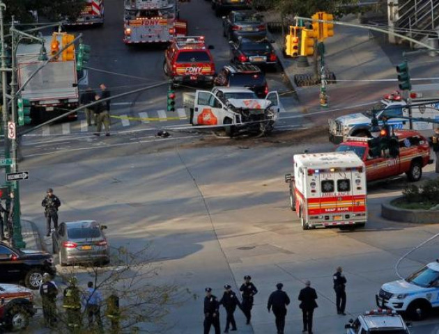 У Нью-Йорку вантажівка наїхала на велосипедистів, загинуло шість осіб