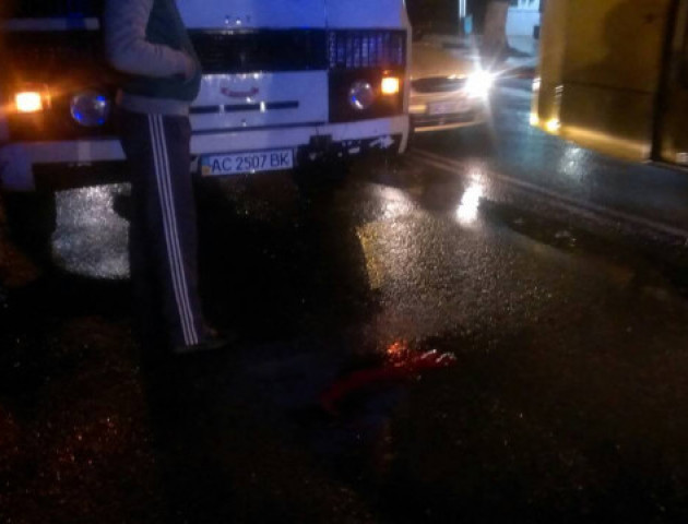 У Луцьку на Львівській автобус насмерть збив чоловіка