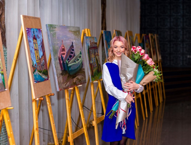 Луцька художниця Олена Матошнюк презентувала «Колір мого сьогодні»