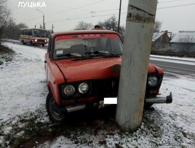 Подробиці ранкової ДТП під Луцьком: водій скоїв наїзд на дівчину