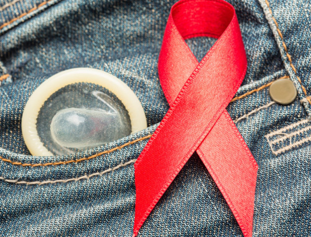 238 тисяч українців живуть із ВІЛ. Цьогоріч 63% заразилися статевим шляхом – МОЗ
