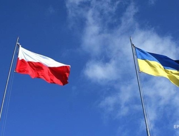 Польське громадянство за рік отримали 56 українців