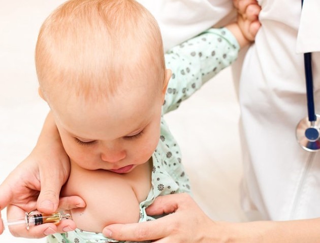 Україна замкнула європейський рейтинг з вакцинації дітей