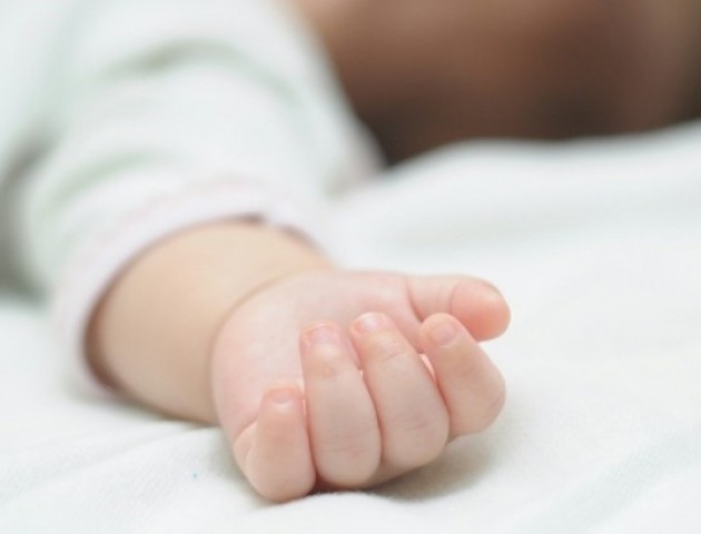 За опіки новонародженої лівчинки волинський суд призначив 300 тисяч