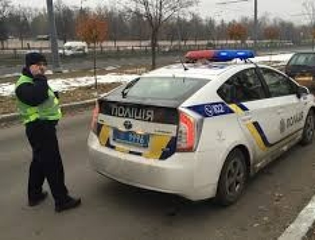 У Володимирі п'яний водій побив жінку-поліцейську