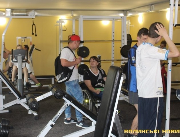 У Луцьку відкрили новий тренажерний зал для інвалідів
