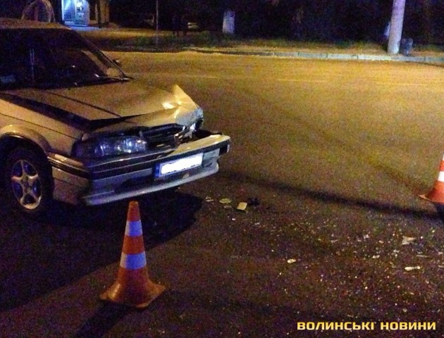 Нічна ДТП у Луцьку: винуватець підрізав авто і втік