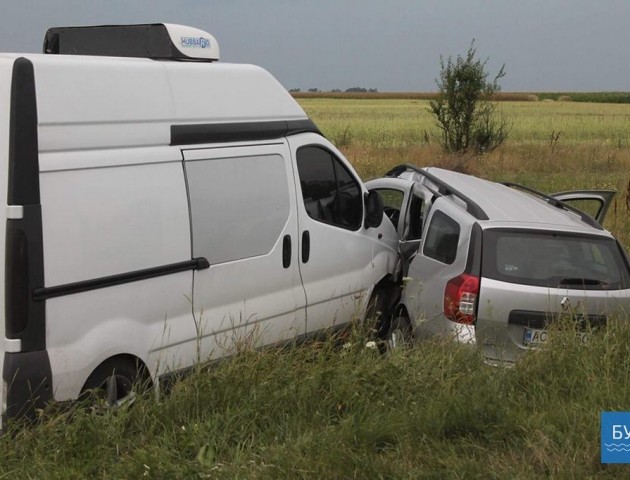 Полизу Володимира зіткнулись дві автівки