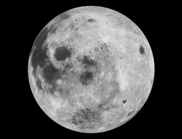Неочікуване відкриття: вчені знайшли воду на Місяці