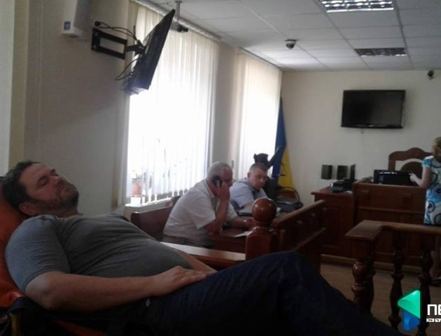 Головного «вартівця» Олександра Тиводара відпустили із залу суду з електронним браслетом