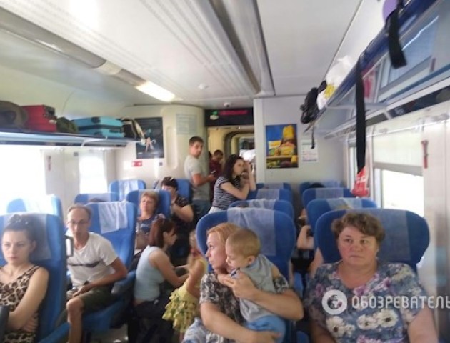 Просто хаос: новий конфуз із потягом «Укрзалізниці» шокував пасажирів