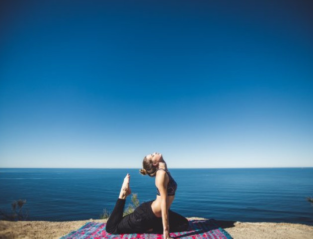 Новий йога-тренд: як тримати себе в формі завдяки ефірним оліям